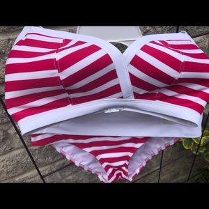 NEW Fig leaves  2 piece Size 8 30FF